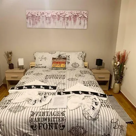 Appartement La Vie En Rose Studio,close To Beach, Paleo Faliro