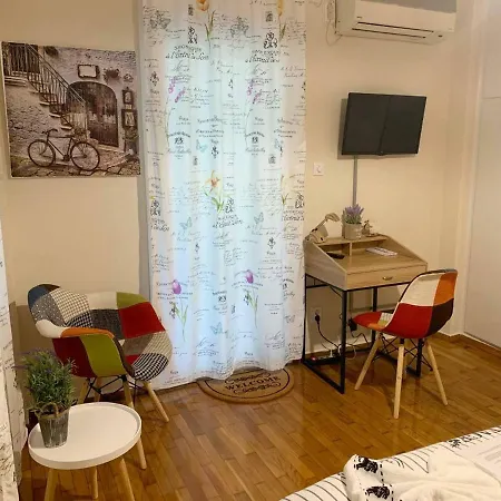 La Vie En Rose Studio,close To Beach, Paleo Faliro * Athene